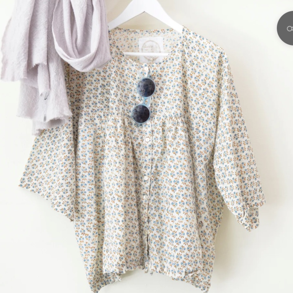 Auntie Oti cotton gathered blouse